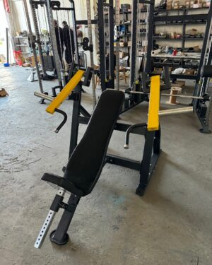 Incline Chest Press Machine